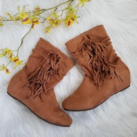 Deb Shoes - deb Ankle Boots Camel Color , SIZE 7.5.